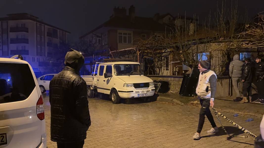 Doğalgaz zehirlenmesi: Baba öldü, anne ve iki çocuğu hastanede 1